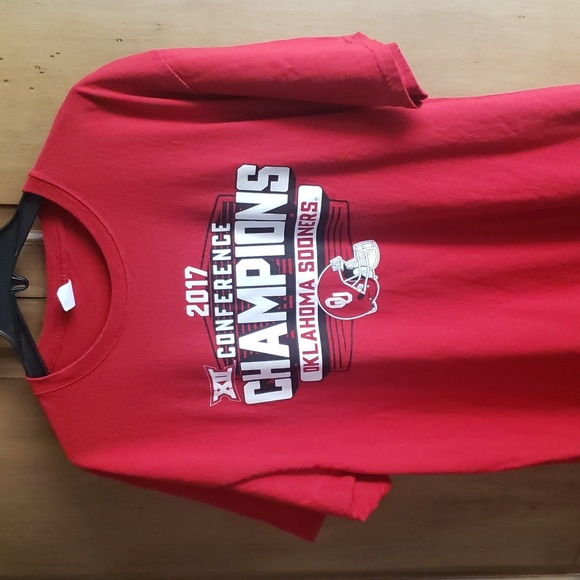 Oklahoma University Sooners Short Sleeve Graphic Tee-Shirt Size XL - Picture 2 of 8